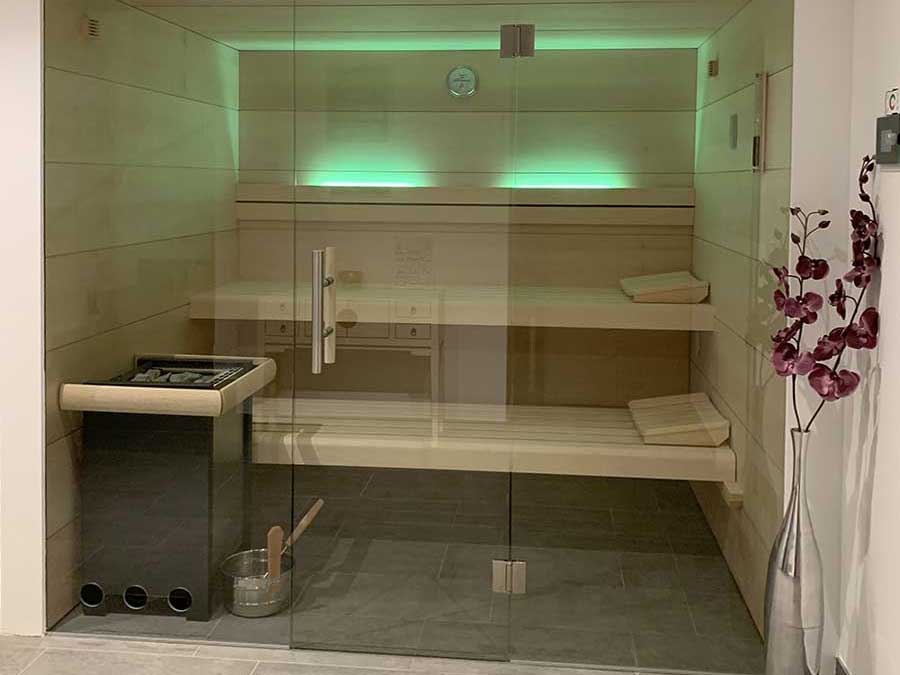 Sauna mit Glasfront