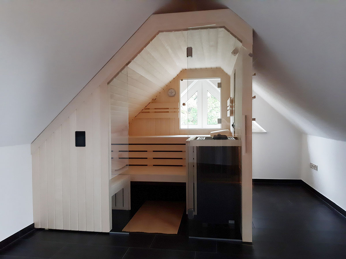 Sauna in Doppelschräge